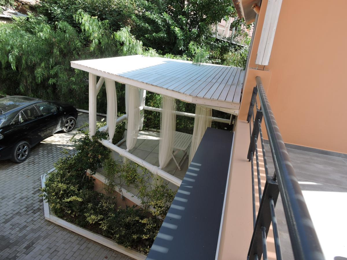 Alissachni Luxury Apartments Dhervénion Exterior foto